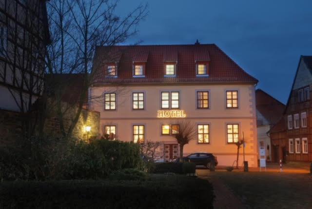 Hotel Am Markt Oebisfelde Екстериор снимка
