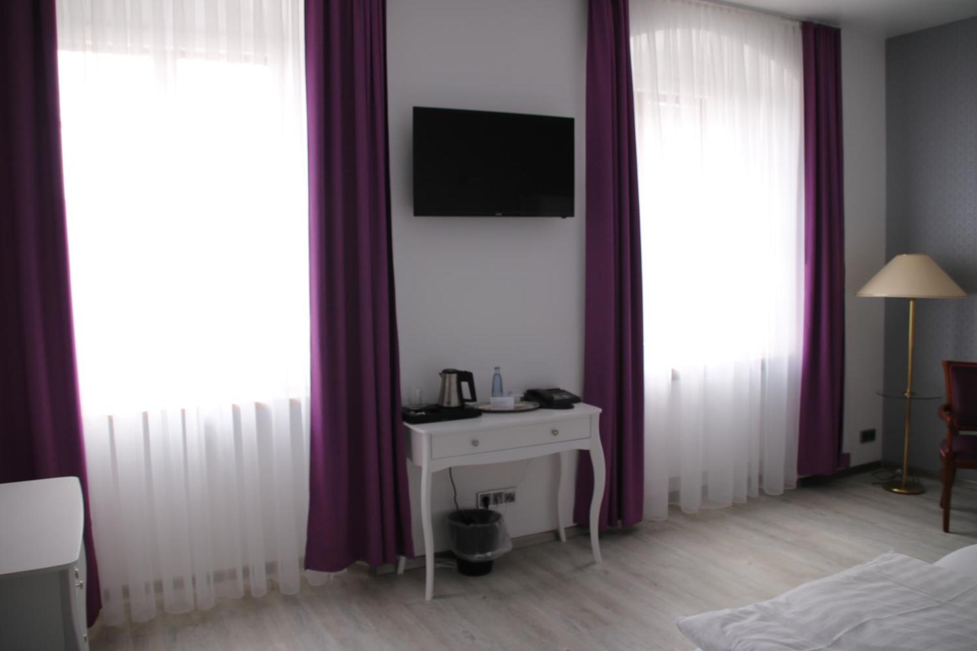 Hotel Am Markt Oebisfelde Екстериор снимка